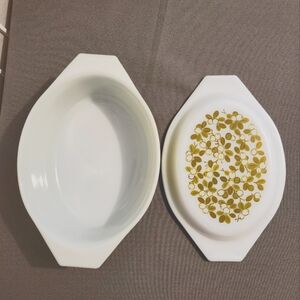 Vintage Pyrex Verde Green Olive Casserole Dish #043